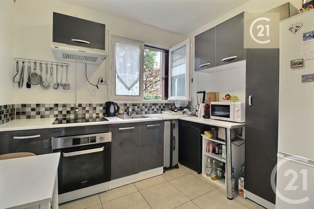 Appartement F2 à vendre - 2 pièces - 42,38 m2 - Livry Gargan - 93 - ILE-DE-FRANCE