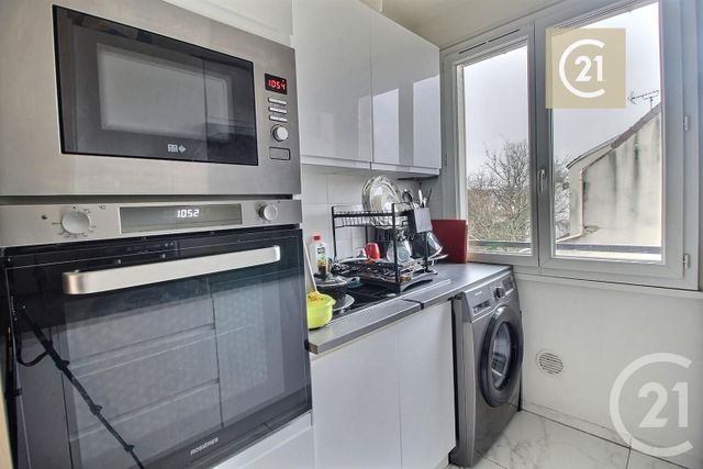 Appartement &agrave; vendre - 3 pi&egrave;ces - 61 m2 - Livry Gargan - 93 - ILE-DE-FRANCE