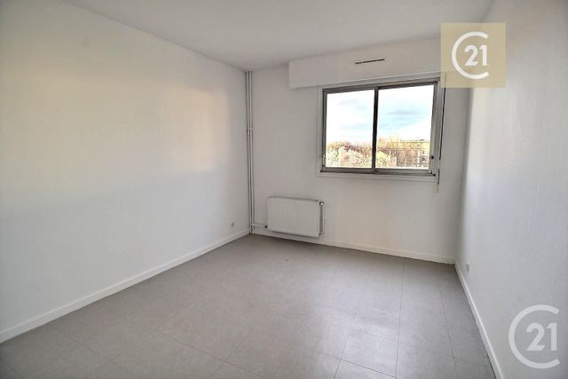 Appartement à vendre - 2 pièces - 47,04 m2 - Les Pavillons Sous Bois - 93 - ILE-DE-FRANCE