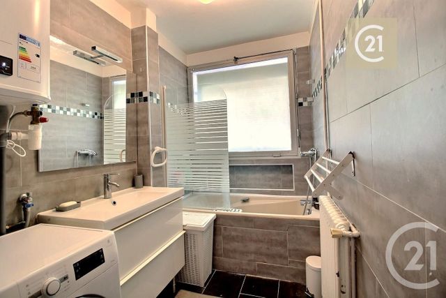 Appartement F4 &agrave; vendre - 4 pi&egrave;ces - 67,93 m2 - Livry Gargan - 93 - ILE-DE-FRANCE