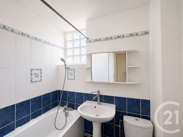 Appartement Studio &agrave; vendre - 1 pi&egrave;ce - 29,77 m2 - Livry Gargan - 93 - ILE-DE-FRANCE