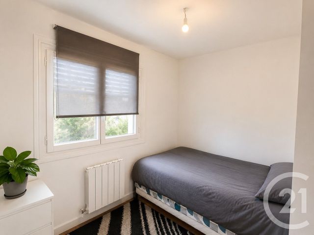 Appartement Studio &agrave; vendre - 1 pi&egrave;ce - 29,77 m2 - Livry Gargan - 93 - ILE-DE-FRANCE