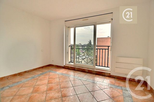 Appartement F3 &agrave; vendre - 3 pi&egrave;ces - 60,59 m2 - Livry Gargan - 93 - ILE-DE-FRANCE