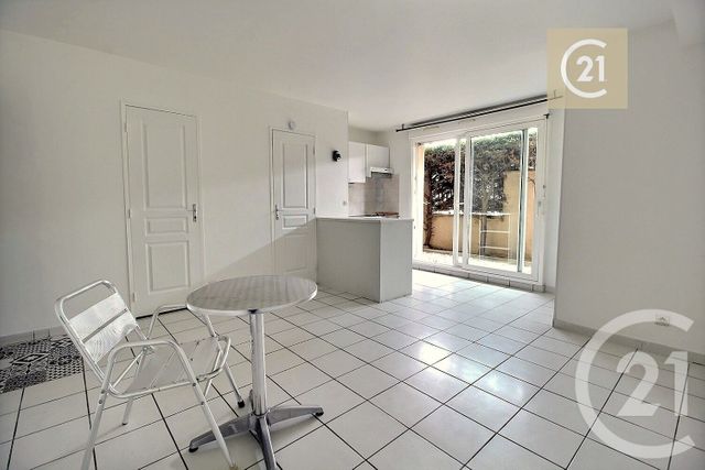 Appartement F1 &agrave; vendre - 1 pi&egrave;ce - 24,80 m2 - Livry Gargan - 93 - ILE-DE-FRANCE