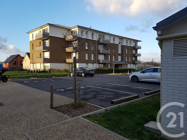 Parking &agrave; louer - 15 m2 - St Etienne Du Rouvray - 76 - HAUTE-NORMANDIE