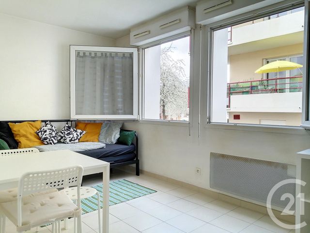 Appartement F1 à louer - 1 pièce - 20 m2 - Le Petit Quevilly - 76 - HAUTE-NORMANDIE