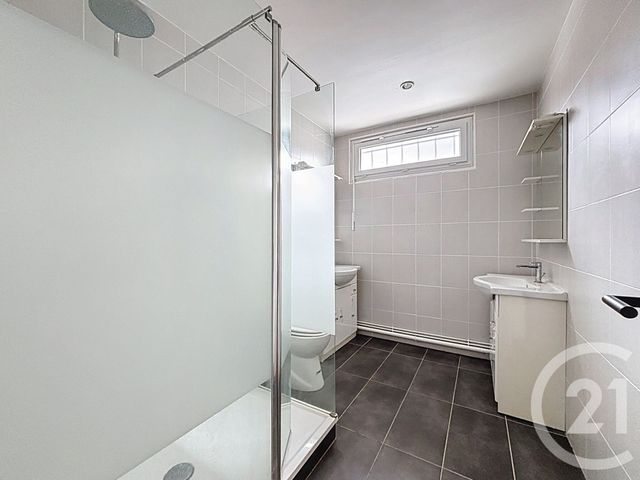 Maison à vendre - 5 pièces - 120 m2 - Grand Couronne - 76 - HAUTE-NORMANDIE