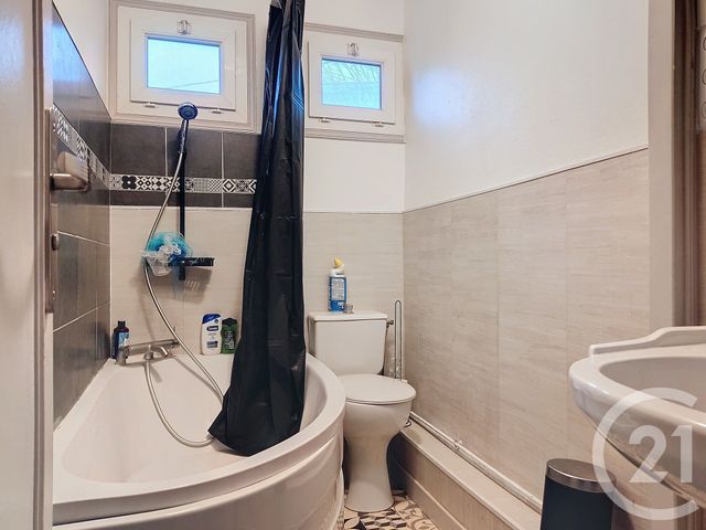 Immeuble &agrave; vendre - 205 m2 - St Etienne Du Rouvray - 76 - HAUTE-NORMANDIE