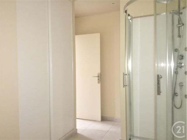 Appartement F2 &agrave; louer - 2 pi&egrave;ces - 40 m2 - Rouen - 76 - HAUTE-NORMANDIE