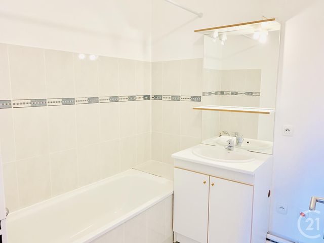 Appartement F2 &agrave; louer - 2 pi&egrave;ces - 46,91 m2 - Rouen - 76 - HAUTE-NORMANDIE