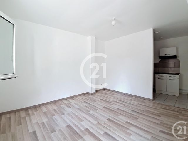 Appartement F2 &agrave; louer - 2 pi&egrave;ces - 38 m2 - Le Petit Quevilly - 76 - HAUTE-NORMANDIE