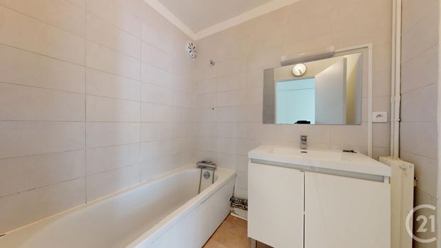 Appartement F4 &agrave; vendre - 4 pi&egrave;ces - 71,25 m2 - St Herblain - 44 - PAYS-DE-LOIRE