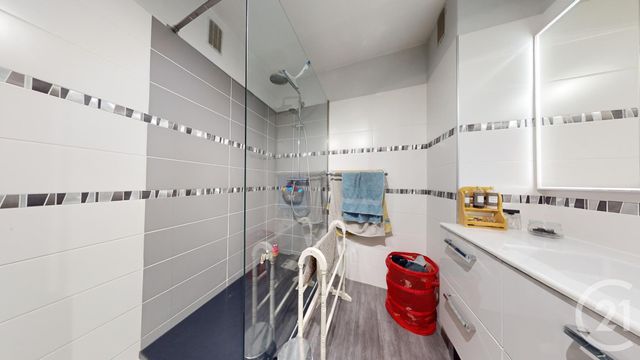 Appartement F4 à vendre - 4 pièces - 72 m2 - St Herblain - 44 - PAYS-DE-LOIRE