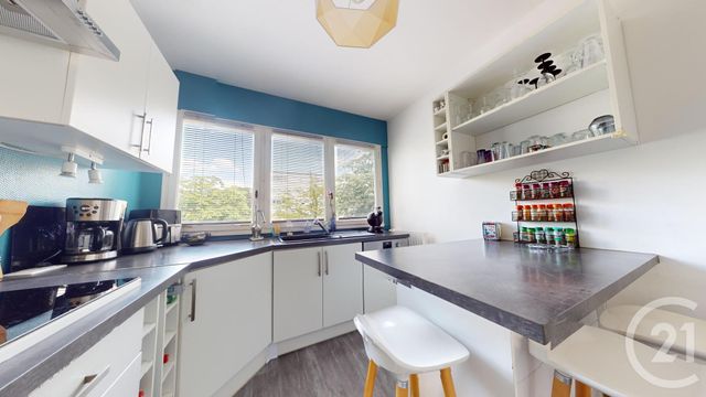 Appartement F4 à vendre - 4 pièces - 72 m2 - St Herblain - 44 - PAYS-DE-LOIRE