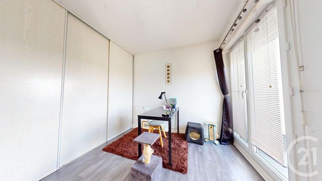 Appartement F4 à vendre - 4 pièces - 72 m2 - St Herblain - 44 - PAYS-DE-LOIRE