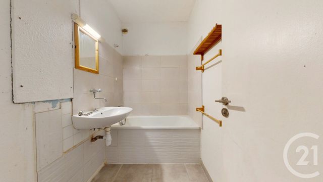 Appartement F4 à vendre - 4 pièces - 77,59 m2 - St Herblain - 44 - PAYS-DE-LOIRE