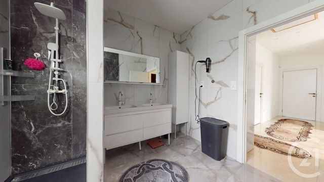 Maison à vendre - 6 pièces - 143,85 m2 - St Herblain - 44 - PAYS-DE-LOIRE