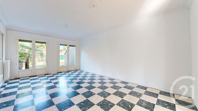 Maison &agrave; louer - 5 pi&egrave;ces - 112,33 m2 - Sautron - 44 - PAYS-DE-LOIRE