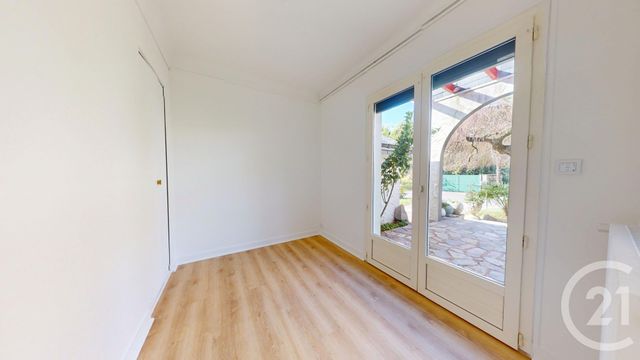 Maison &agrave; louer - 5 pi&egrave;ces - 112,33 m2 - Sautron - 44 - PAYS-DE-LOIRE