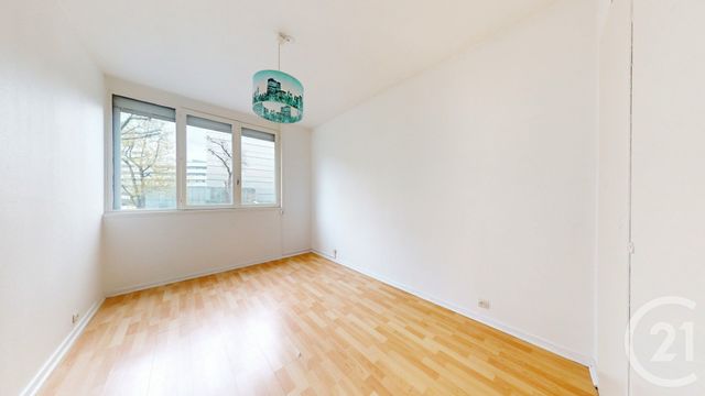 Appartement T4 &agrave; vendre - 5 pi&egrave;ces - 87 m2 - St Herblain - 44 - PAYS-DE-LOIRE