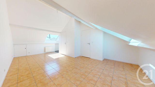 Maison &agrave; louer - 3 pi&egrave;ces - 79,63 m2 - Sautron - 44 - PAYS-DE-LOIRE