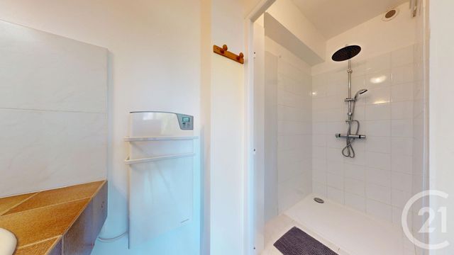Maison &agrave; louer - 3 pi&egrave;ces - 79,63 m2 - Sautron - 44 - PAYS-DE-LOIRE
