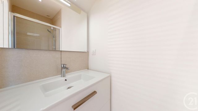 Maison &agrave; louer - 3 pi&egrave;ces - 79,63 m2 - Sautron - 44 - PAYS-DE-LOIRE