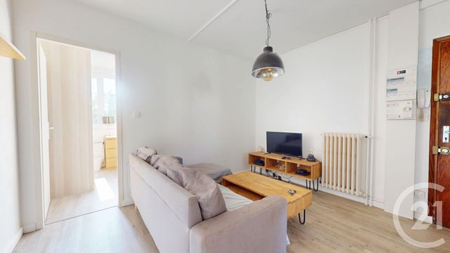 Appartement F3 &agrave; louer - 3 pi&egrave;ces - 46,92 m2 - St Herblain - 44 - PAYS-DE-LOIRE