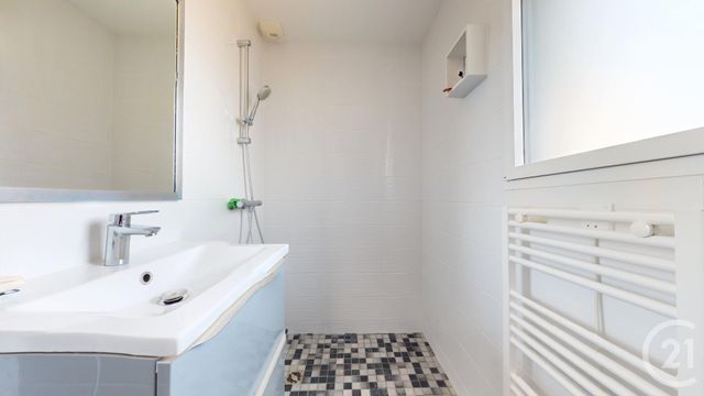 Maison &agrave; vendre - 5 pi&egrave;ces - 110 m2 - Coueron - 44 - PAYS-DE-LOIRE