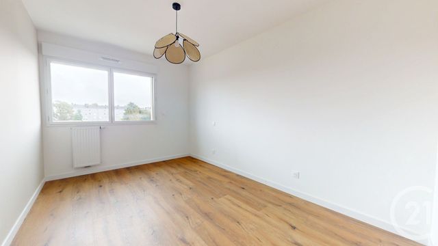 Appartement F5 &agrave; vendre - 5 pi&egrave;ces - 108,61 m2 - St Herblain - 44 - PAYS-DE-LOIRE