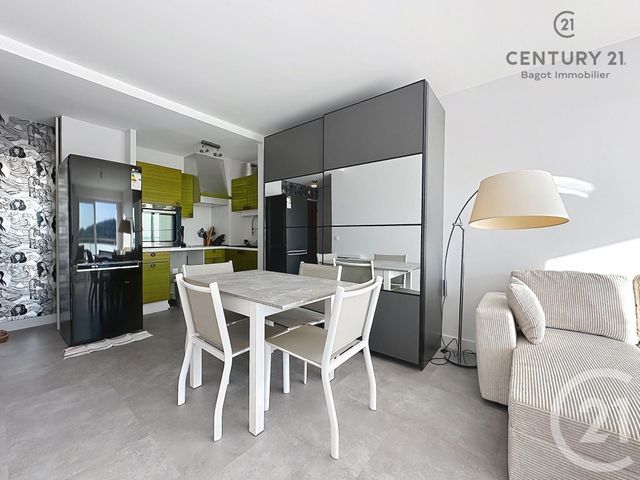 Appartement F2 &agrave; louer - 2 pi&egrave;ces - 39,20 m2 - Houlgate - 14 - BASSE-NORMANDIE