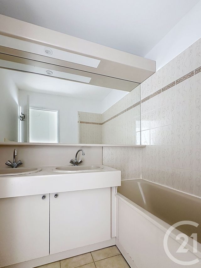 Appartement F3 &agrave; louer - 3 pi&egrave;ces - 64,29 m2 - Dives Sur Mer - 14 - BASSE-NORMANDIE