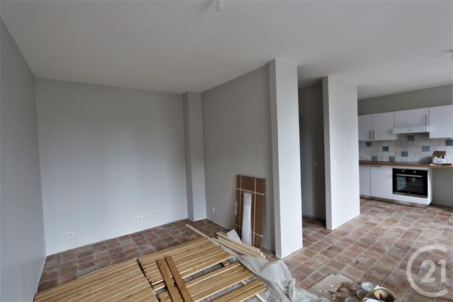 Maison &agrave; louer - 5 pi&egrave;ces - 82,39 m2 - Houlgate - 14 - BASSE-NORMANDIE