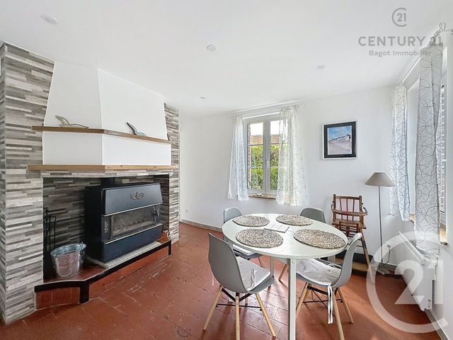 Maison &agrave; louer - 3 pi&egrave;ces - 84,09 m2 - Douville En Auge - 14 - BASSE-NORMANDIE