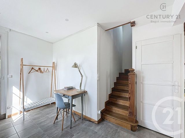 Maison &agrave; louer - 3 pi&egrave;ces - 84,09 m2 - Douville En Auge - 14 - BASSE-NORMANDIE