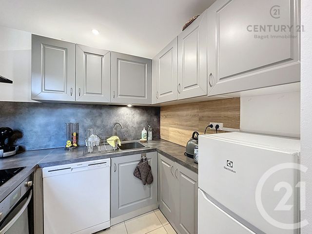 Maison &agrave; louer - 3 pi&egrave;ces - 84,09 m2 - Douville En Auge - 14 - BASSE-NORMANDIE