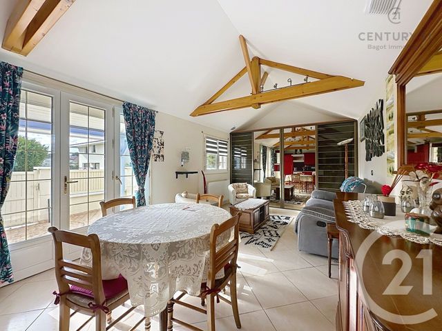 Maison &agrave; louer - 3 pi&egrave;ces - 58,45 m2 - Cabourg - 14 - BASSE-NORMANDIE