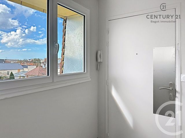 Appartement F4 &agrave; louer - 4 pi&egrave;ces - 90,58 m2 - Dives Sur Mer - 14 - BASSE-NORMANDIE