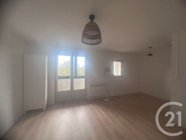 Appartement Studio &agrave; louer - 1 pi&egrave;ce - 24 m2 - Varaville - 14 - BASSE-NORMANDIE