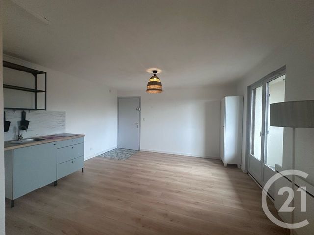 Appartement Studio &agrave; louer - 1 pi&egrave;ce - 24 m2 - Varaville - 14 - BASSE-NORMANDIE
