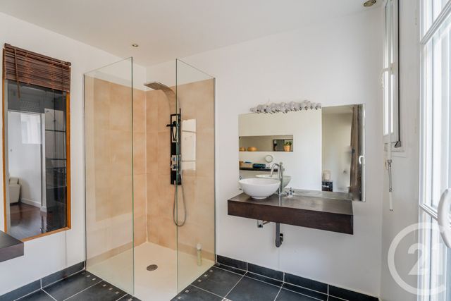 Appartement F2 bis à vendre - 2 pièces - 62,15 m2 - Paris - 75011 - ILE-DE-FRANCE