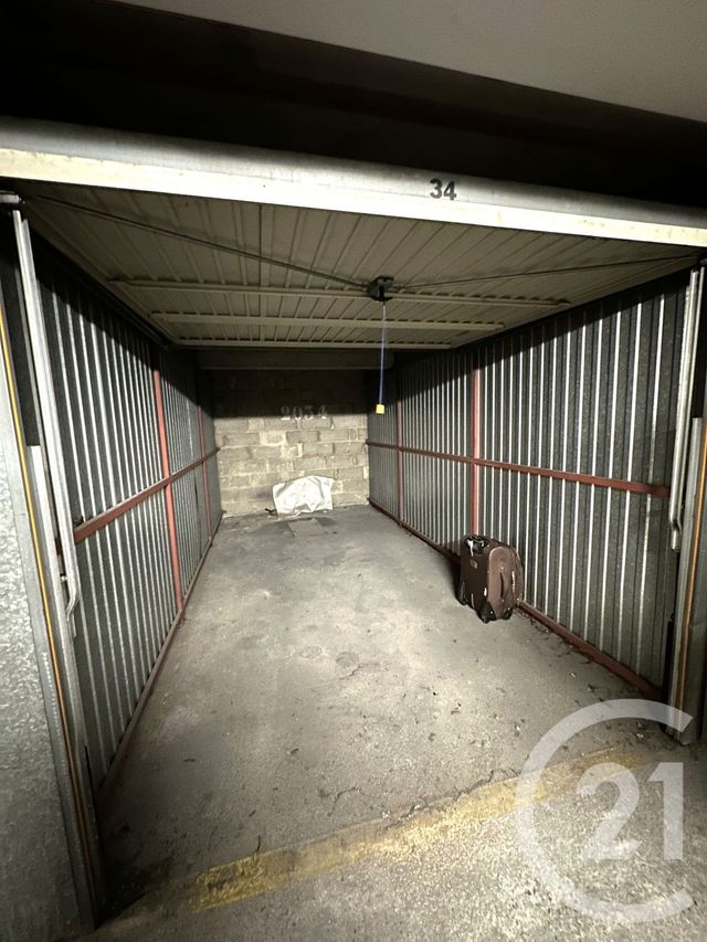 parking - PARIS - 75011