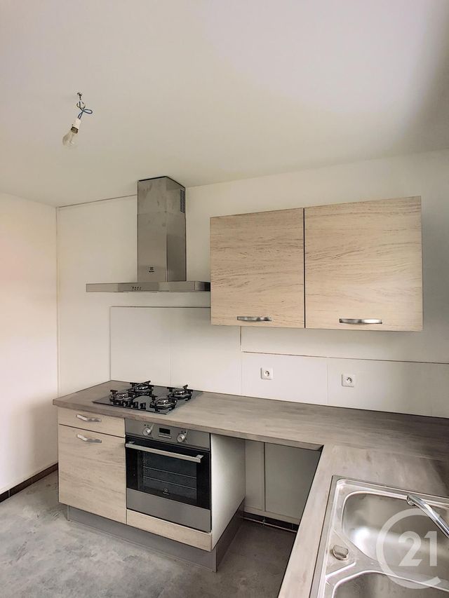 Appartement F5 &agrave; louer - 5 pi&egrave;ces - 80,73 m2 - Chateau Salins - 57 - LORRAINE