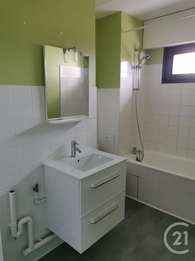Appartement F2 &agrave; louer - 2 pi&egrave;ces - 49,45 m2 - Villers Les Nancy - 54 - LORRAINE