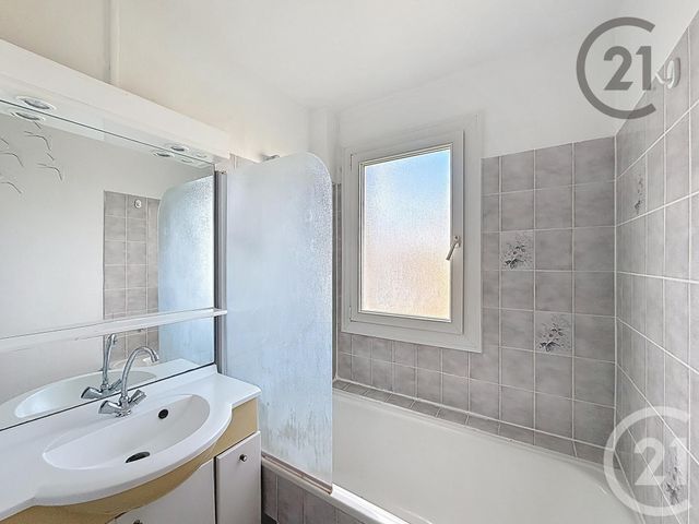 Appartement F3 &agrave; louer - 3 pi&egrave;ces - 71,53 m2 - St Max - 54 - LORRAINE