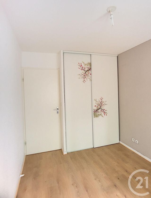 Appartement &agrave; louer - 3 pi&egrave;ces - 56,05 m2 - Essey Les Nancy - 54 - LORRAINE