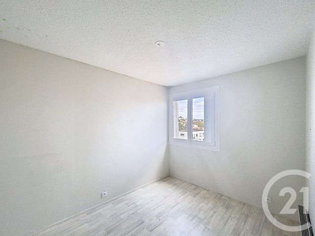 Appartement F4 &agrave; louer - 4 pi&egrave;ces - 85,70 m2 - Cournon D Auvergne - 63 - AUVERGNE