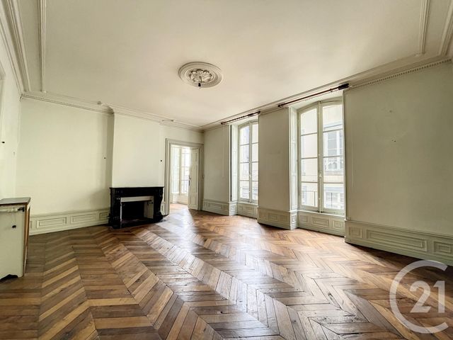 Appartement F6 à vendre - 6 pièces - 209,69 m2 - Clermont Ferrand - 63 - AUVERGNE