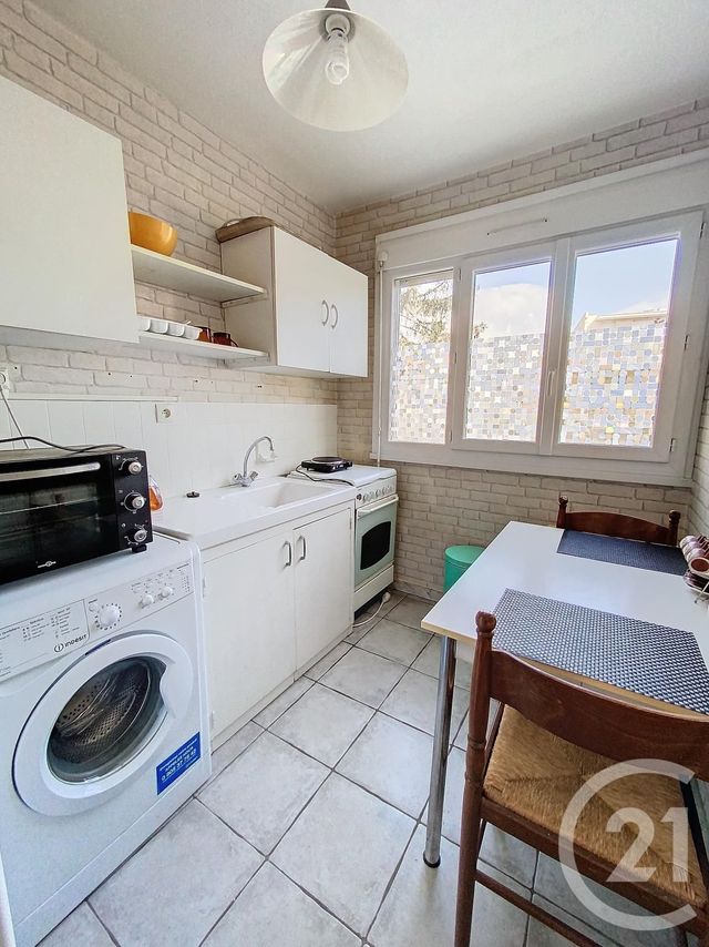Appartement F1 à vendre - 1 pièce - 30,61 m2 - Clermont Ferrand - 63 - AUVERGNE