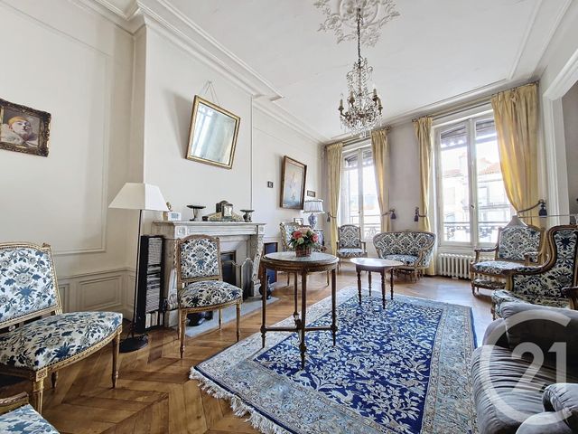 Appartement T7 &agrave; vendre - 7 pi&egrave;ces - 201,26 m2 - Clermont Ferrand - 63 - AUVERGNE